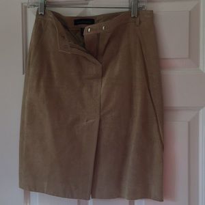 Soft supple suede leather skirt!